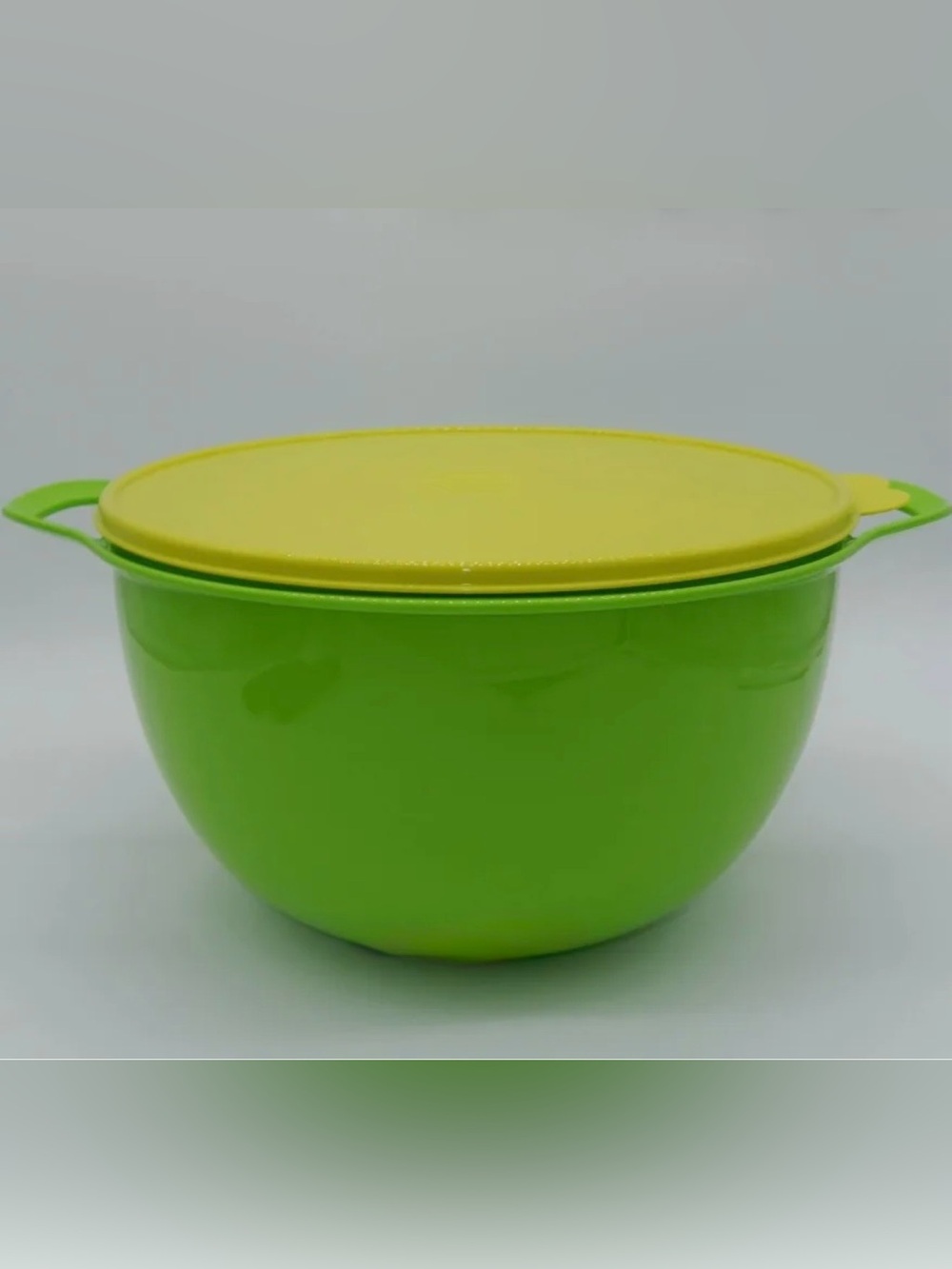 Tupperware Tazón Green and Yellow Mixing Bowl with Lid 10L